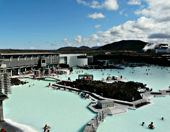 Escape to Blue Lagoon: Comfort Admission with Transfer from Reykjavik