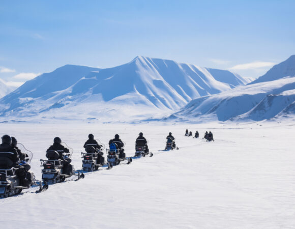 Golden Circle & Snowmobile Tour With Super Jeep